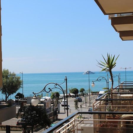 살레르노 La Collina Dei Ciliegi B&B 외부 사진